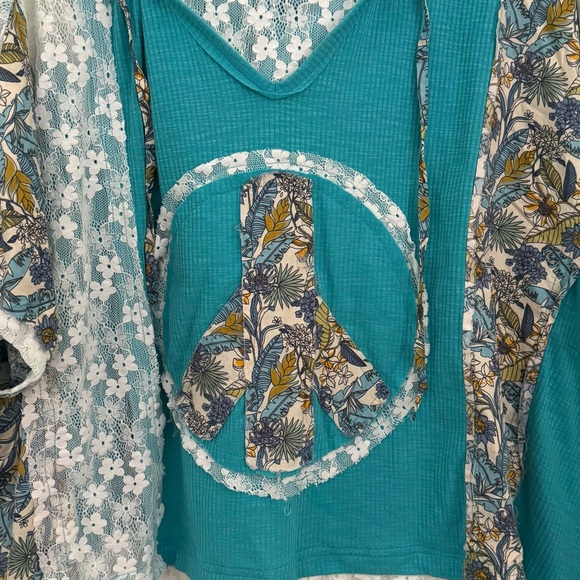 POL Peace Top  NEW! - Picture 3 of 9
